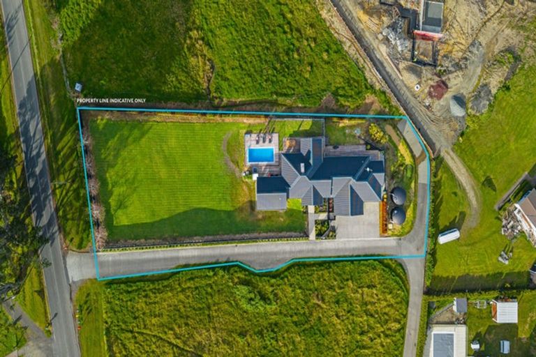 Photo of property in 72 Vaughans Road, Long Bay, Albany, 0792