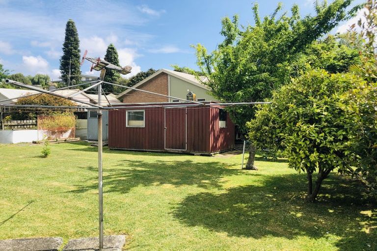 Photo of property in 14 Kowhai Street, Hamilton Lake, Hamilton, 3204