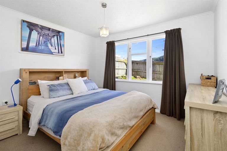 Photo of property in 56 Bell Street, Tawa, Wellington, 5028