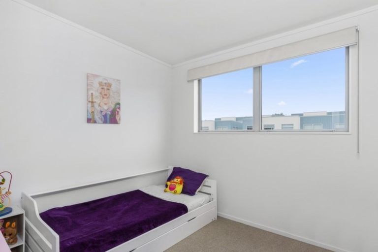 Photo of property in 31 Reynolds Place, Papamoa Beach, Papamoa, 3118