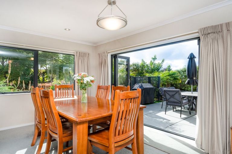 Photo of property in 27 Leafield Crescent, Henderson, Auckland, 0612