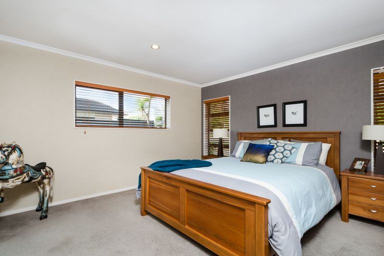 Photo of property in 27 Leafield Crescent, Henderson, Auckland, 0612