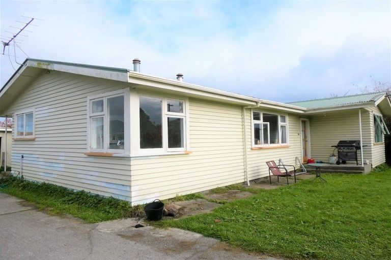 Photo of property in 189 Hampden Street, Hokitika, 7810