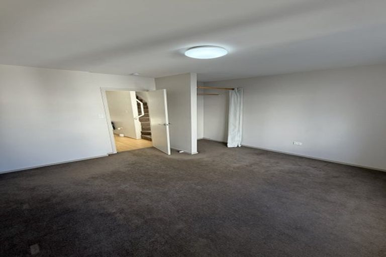 Photo of property in 3/464 Adelaide Road, Berhampore, Wellington, 6023