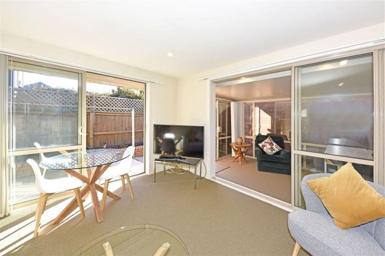 Photo of property in 3/3 Staveley Street, Avonhead, Christchurch, 8042