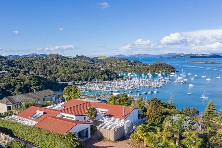 Photo of property in 61 Doves Bay Road, Kerikeri, 0294
