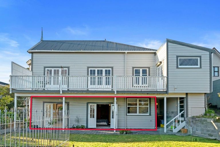 Photo of property in 218 Frankley Road, Frankleigh Park, New Plymouth, 4310