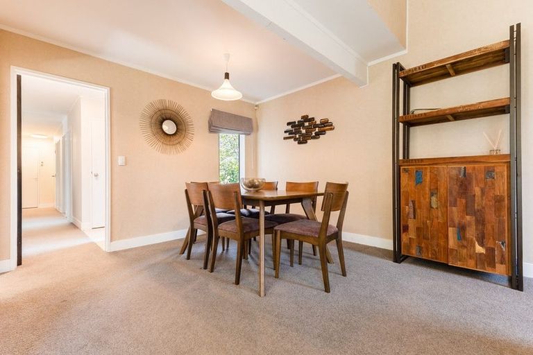 Photo of property in 42 Awanui Drive, Waikanae, 5036