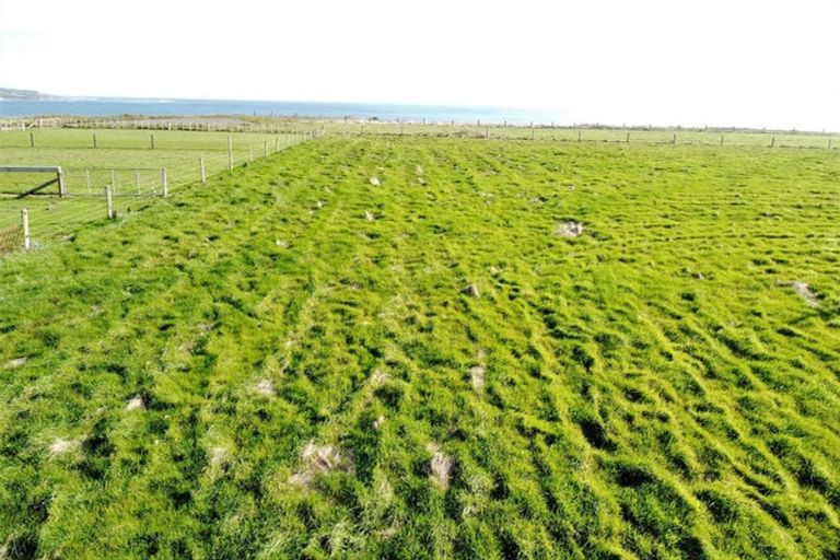 Photo of property in 13 Surrey Street, Orepuki, Riverton, 9881