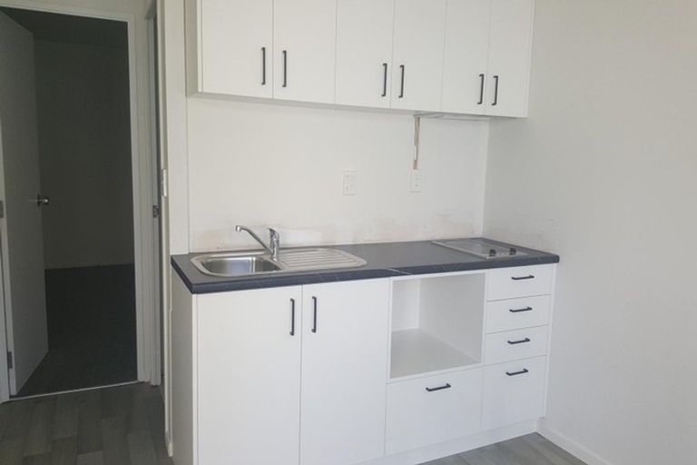 Photo of property in 2a Bayside Drive, Browns Bay, Auckland, 0630