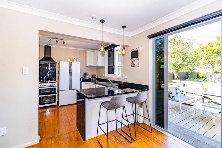 Photo of property in 1 Halls Road, Pahiatua, 4910