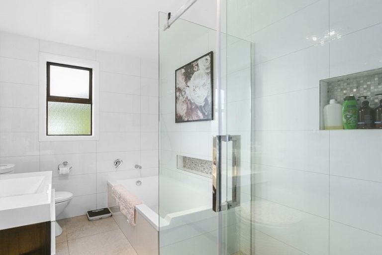 Photo of property in 27 Church Hill Road, Green Island, Dunedin, 9018