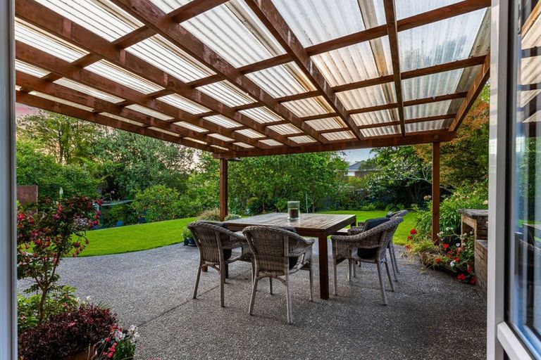 Photo of property in 19 Zita Maria Drive, Massey, Auckland, 0614