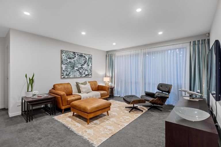 Photo of property in 15 Javelin Close, Gulf Harbour, Whangaparaoa, 0930