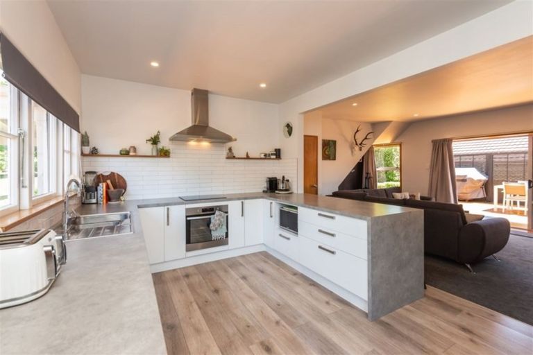 Photo of property in 28 Croydon Street, Sydenham, Christchurch, 8023