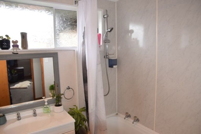 Photo of property in 79 Avon Road, Clifton, Invercargill, 9812