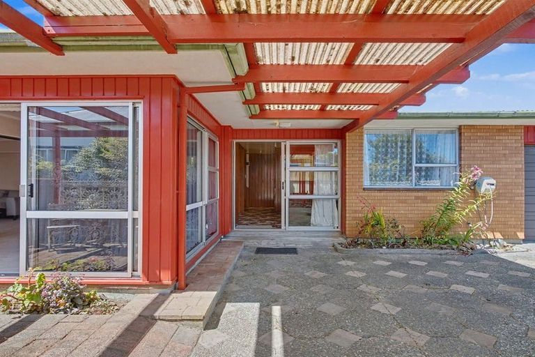 Photo of property in 114 Romilly Street, Westport, 7825