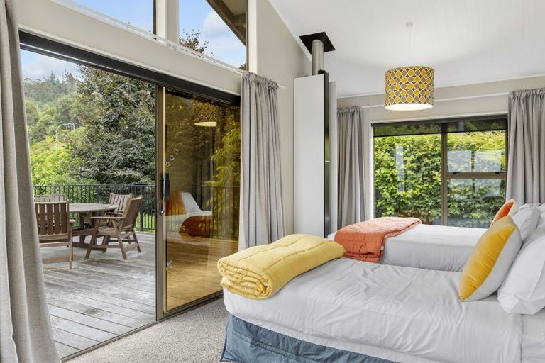 Photo of property in 817 Acacia Bay Road, Acacia Bay, Taupo, 3330