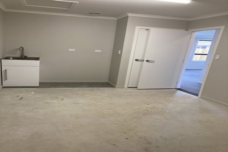 Photo of property in 2/49 Holland Road, Fairfield, Hamilton, 3214