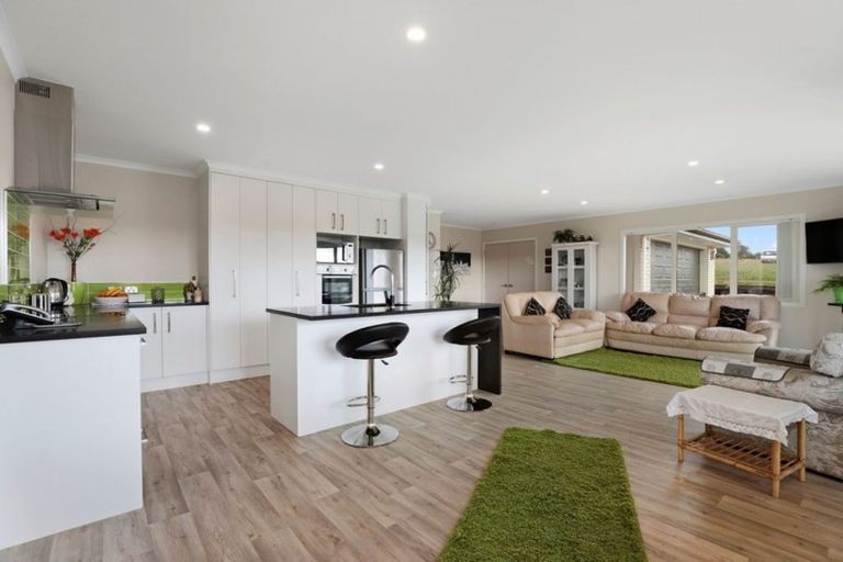 Photo of property in 11 Bragato Way, Te Kauwhata, 3710