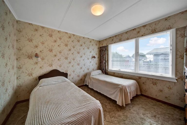 Photo of property in 3 Reid Avenue, Hawera, 4610