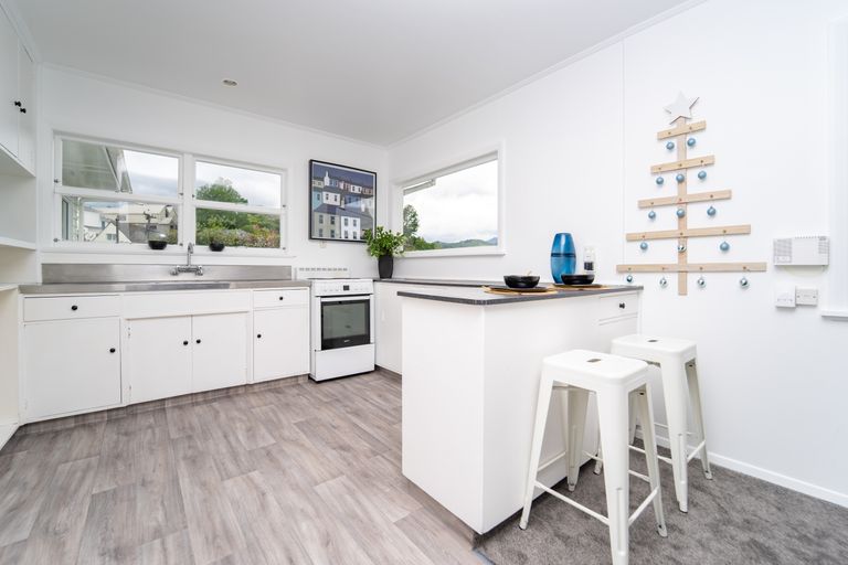 Photo of property in 64 Russell Street, Stepneyville, Nelson, 7010