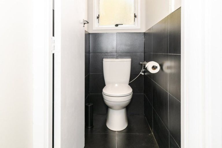 Photo of property in 6 Cherry Tree Place, Massey, Auckland, 0614