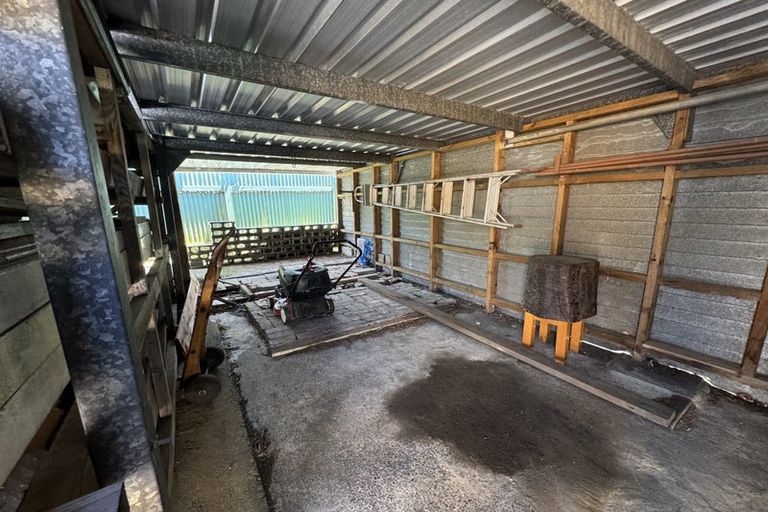 Photo of property in 49 Kent Street, Picton, 7220