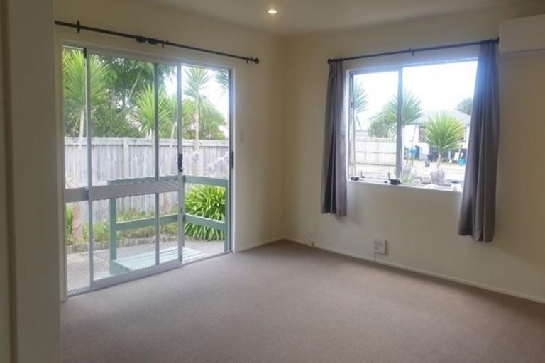 Photo of property in 3b Redditch Place, Papamoa Beach, Papamoa, 3118