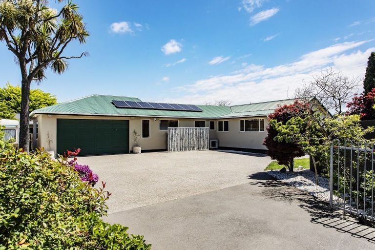 Photo of property in 232 Lake Terrace Road, Shirley, Christchurch, 8061