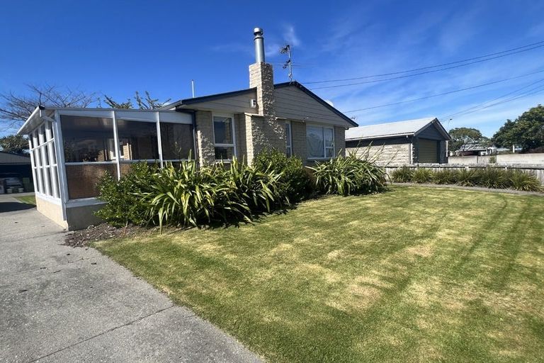 Photo of property in 100 Mooray Avenue, Bishopdale, Christchurch, 8053