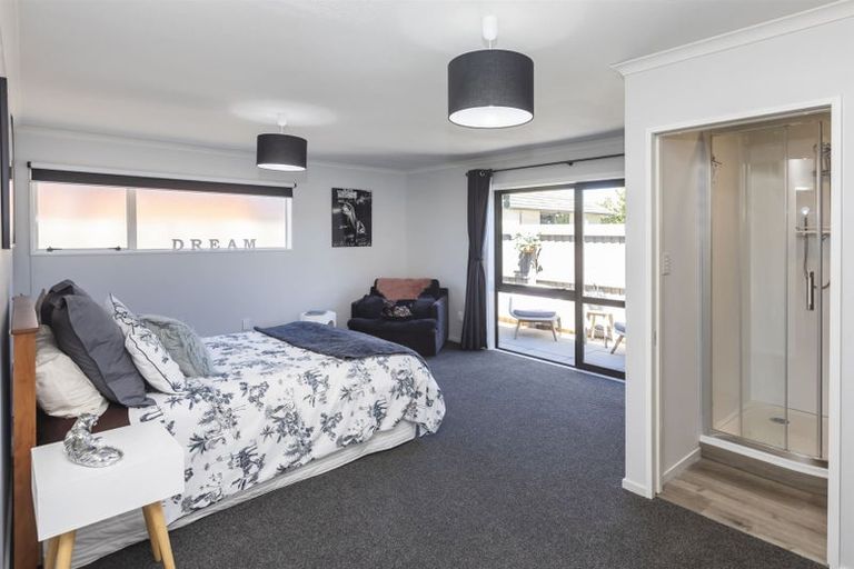 Photo of property in 1/411 Main Road North, Redwood, Christchurch, 8051