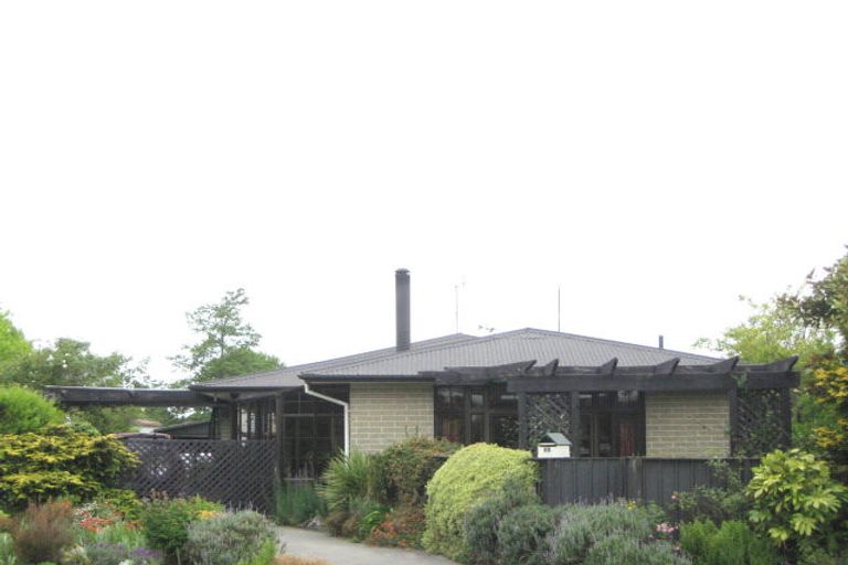 Photo of property in 88 Grimseys Road, Redwood, Christchurch, 8051