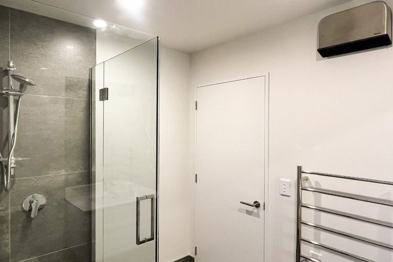 Photo of property in 3/106 Somerfield Street, Somerfield, Christchurch, 8024