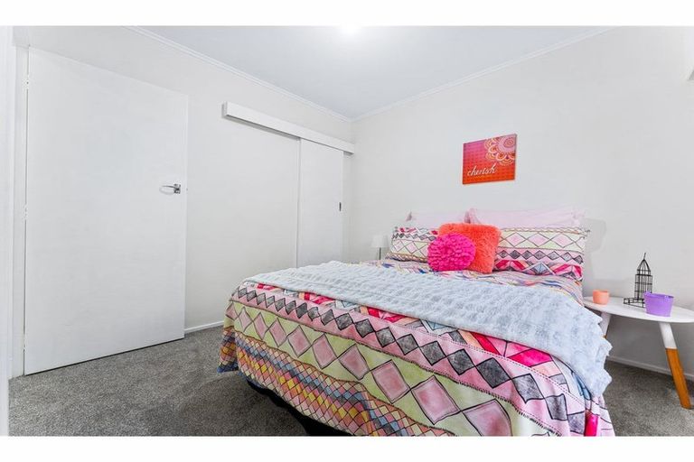 Photo of property in 2/53 Richards Avenue, Forrest Hill, Auckland, 0620