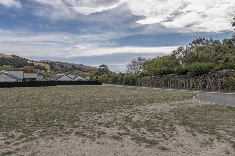 Photo of property in 10 Matuku Lane, Heathcote Valley, 8022