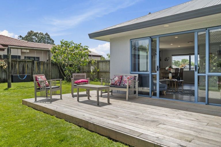 Photo of property in 17 Edward Payton Grove, Pukehangi, Rotorua, 3015