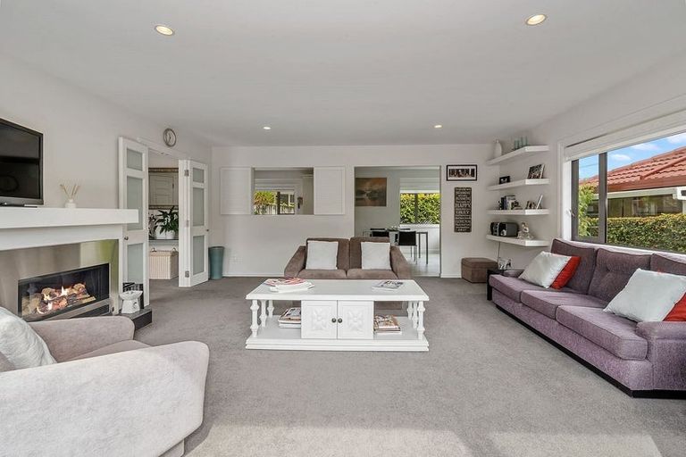 Photo of property in 2/3 Hart Road, Hauraki, Auckland, 0622