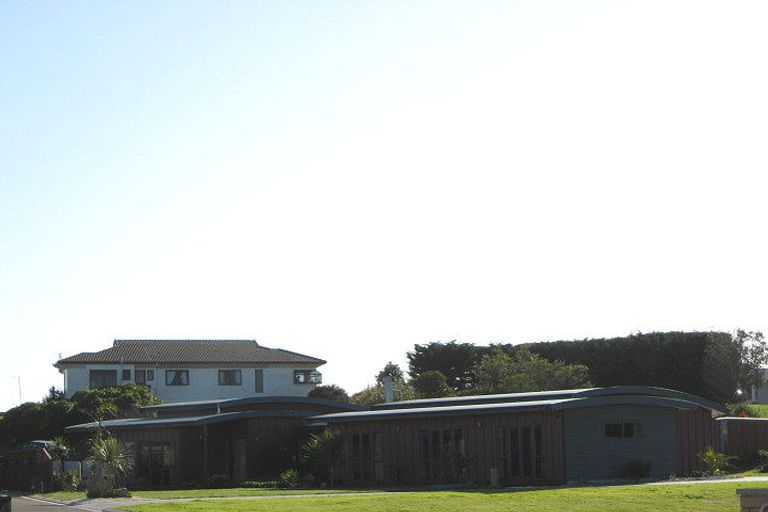 Photo of property in 15 Marchignal Street, Coastlands, Whakatane, 3120