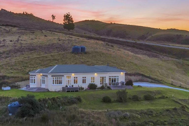 Photo of property in 67 Macraes Road, Waynes, Palmerston, 9483