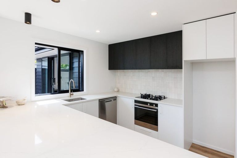 Photo of property in 4a Bristol Crescent, Roslyn, Palmerston North, 4414