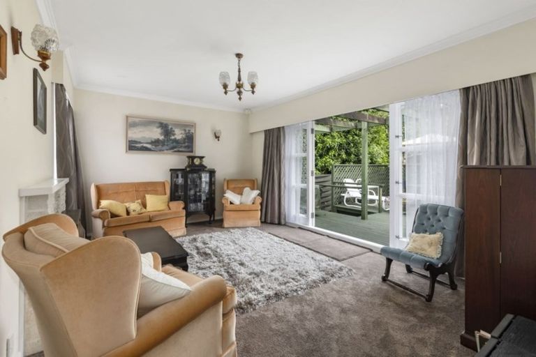 Photo of property in 461 Stokes Valley Road, Stokes Valley, Lower Hutt, 5019