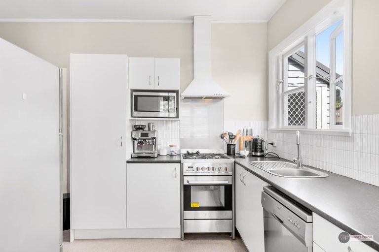 Photo of property in 3 Scanlan Street, Avalon, Lower Hutt, 5011