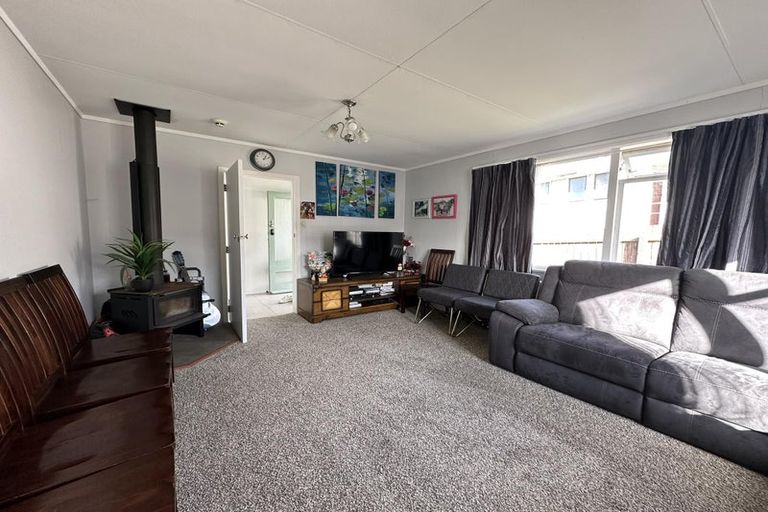 Photo of property in 18 Rangituhi Crescent, Takapuwahia, Porirua, 5022