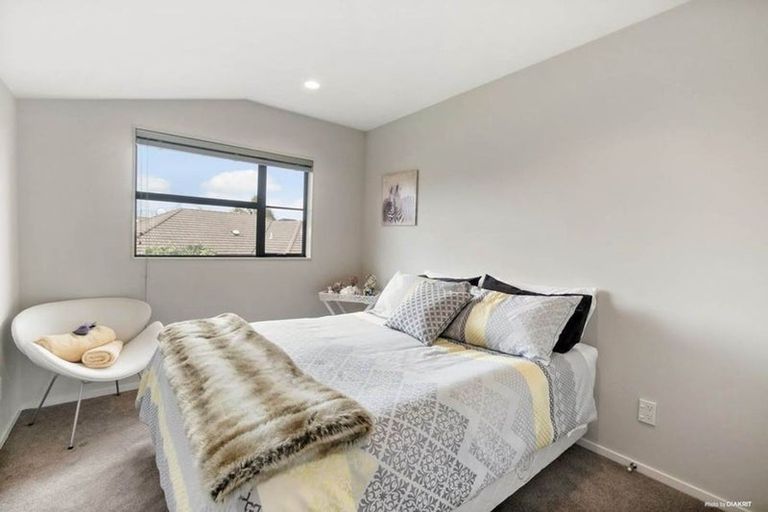 Photo of property in 7 Bronwylian Drive, Flat Bush, Auckland, 2016