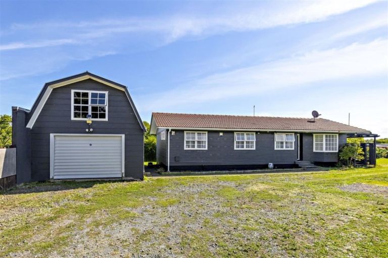 Photo of property in 51 Ashgrove Road, Mangere, Auckland, 2022