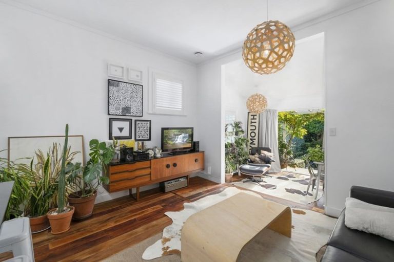 Photo of property in 109 Constable Street, Newtown, Wellington, 6021