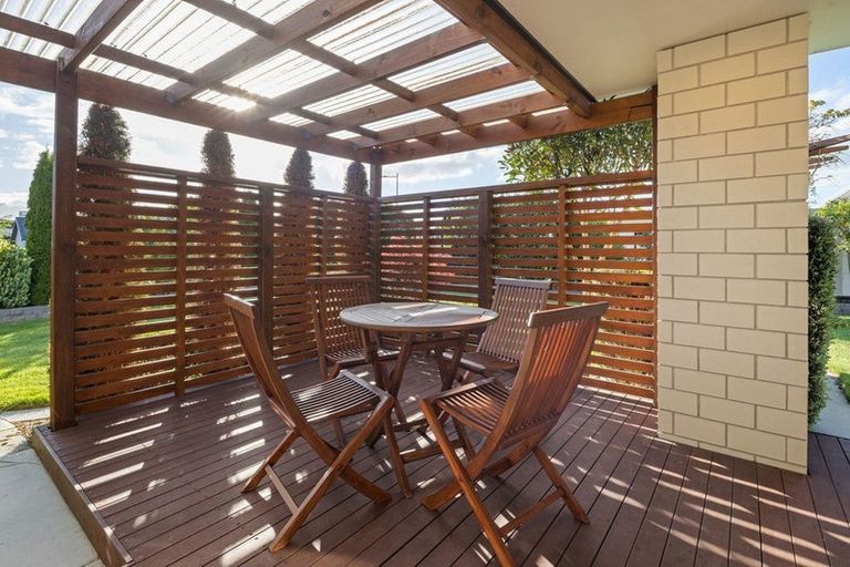 Photo of property in 2 Kotare Grove, Cambridge, 3434