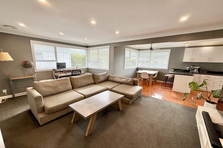 Photo of property in 17 Hamstead Street, Wainuiomata, Lower Hutt, 5014