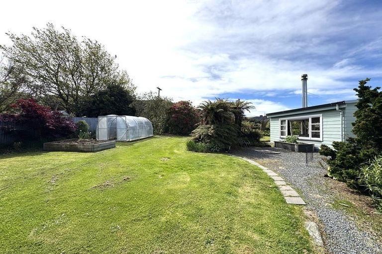 Photo of property in 2262 Papatowai Highway, Maclennan, Owaka, 9586